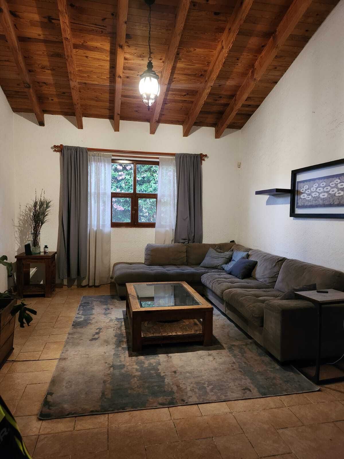 2 de 28: Sala