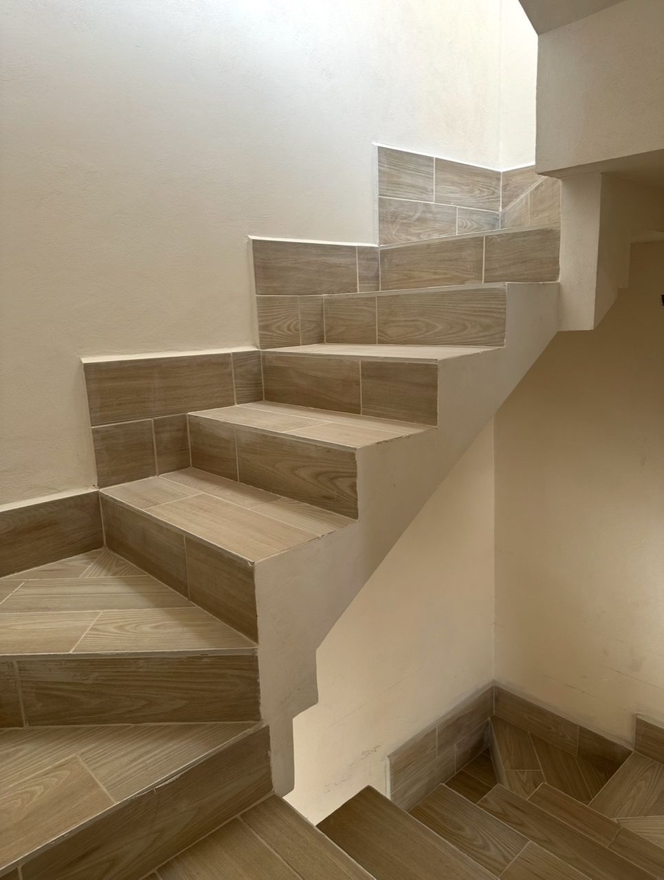 11 de 17: ESCALERAS