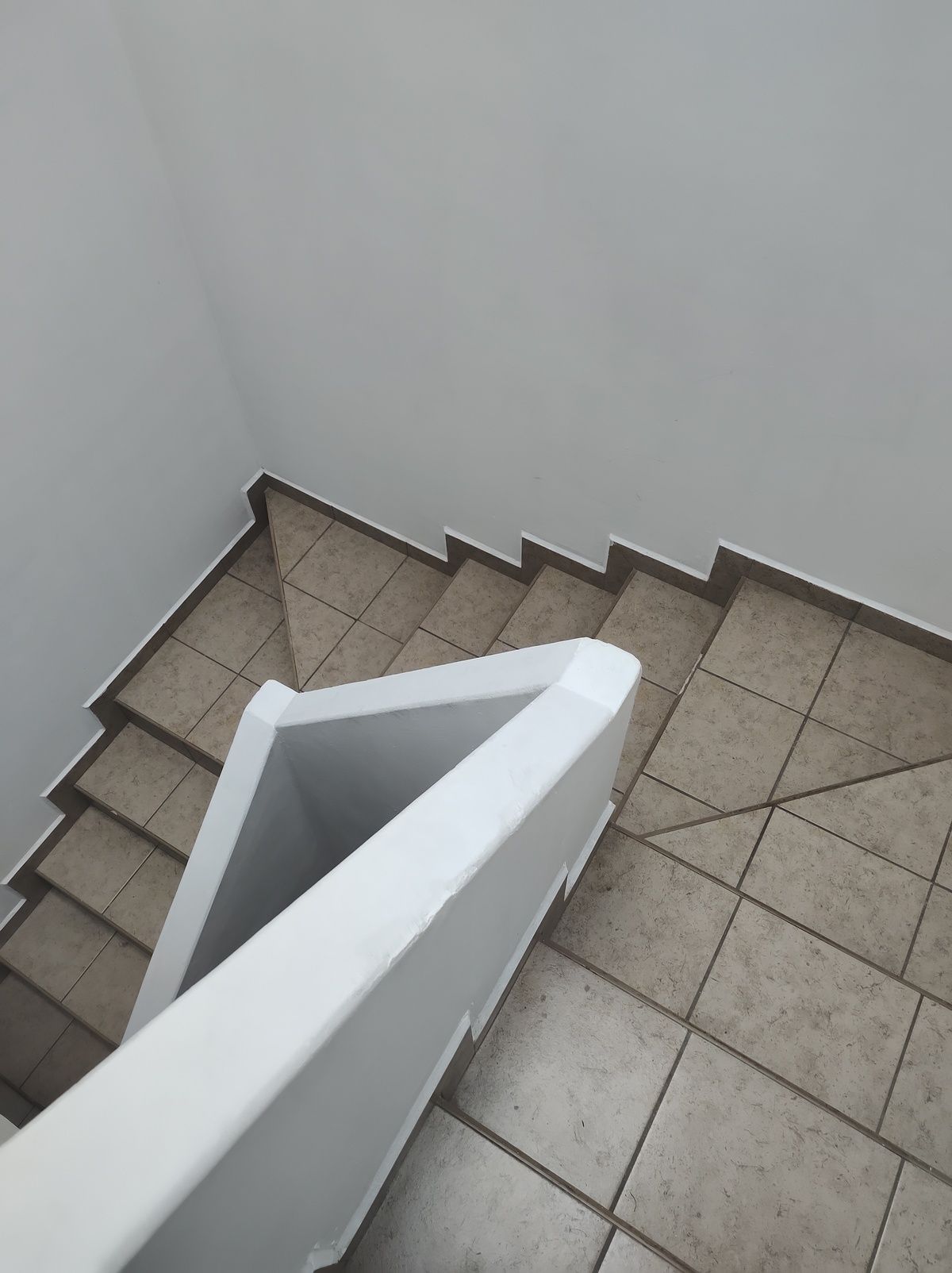 Escaleras interiores acceso al segundo piso