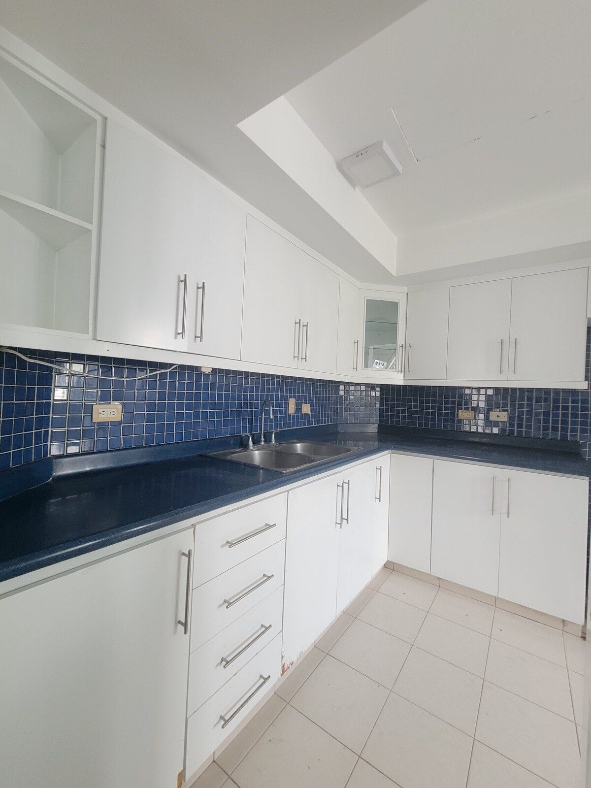 5 of 15: Cocina