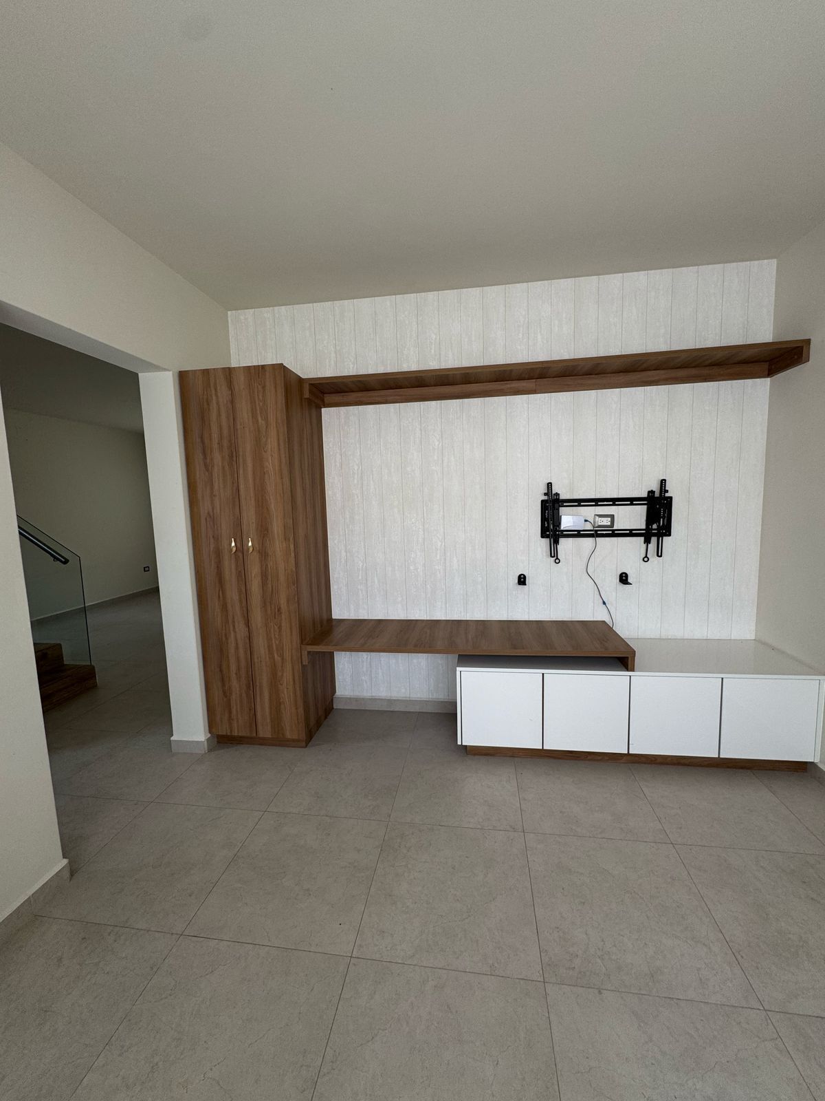 2 de 18: Estudio o cuarto de TV