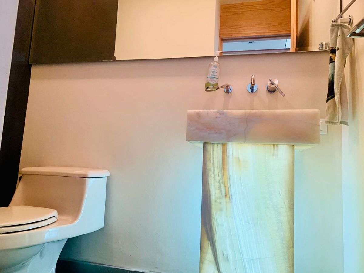 BAÑO VISITAS