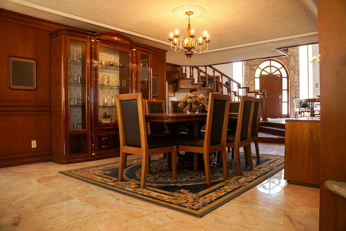 3 of 43: Comedor