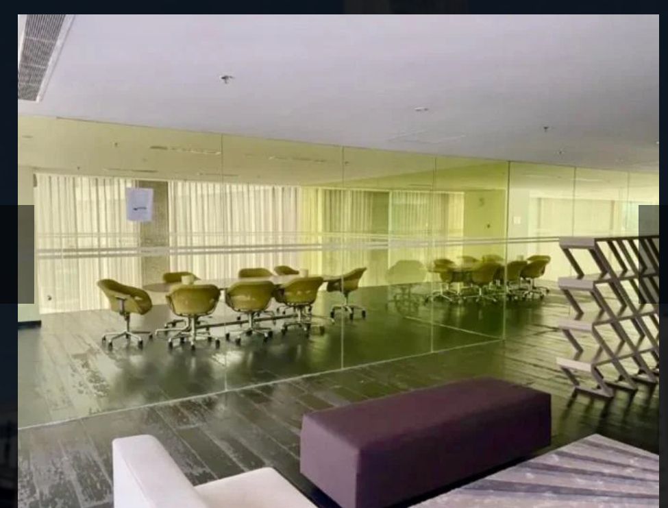 20 de 22: Salón evebtos