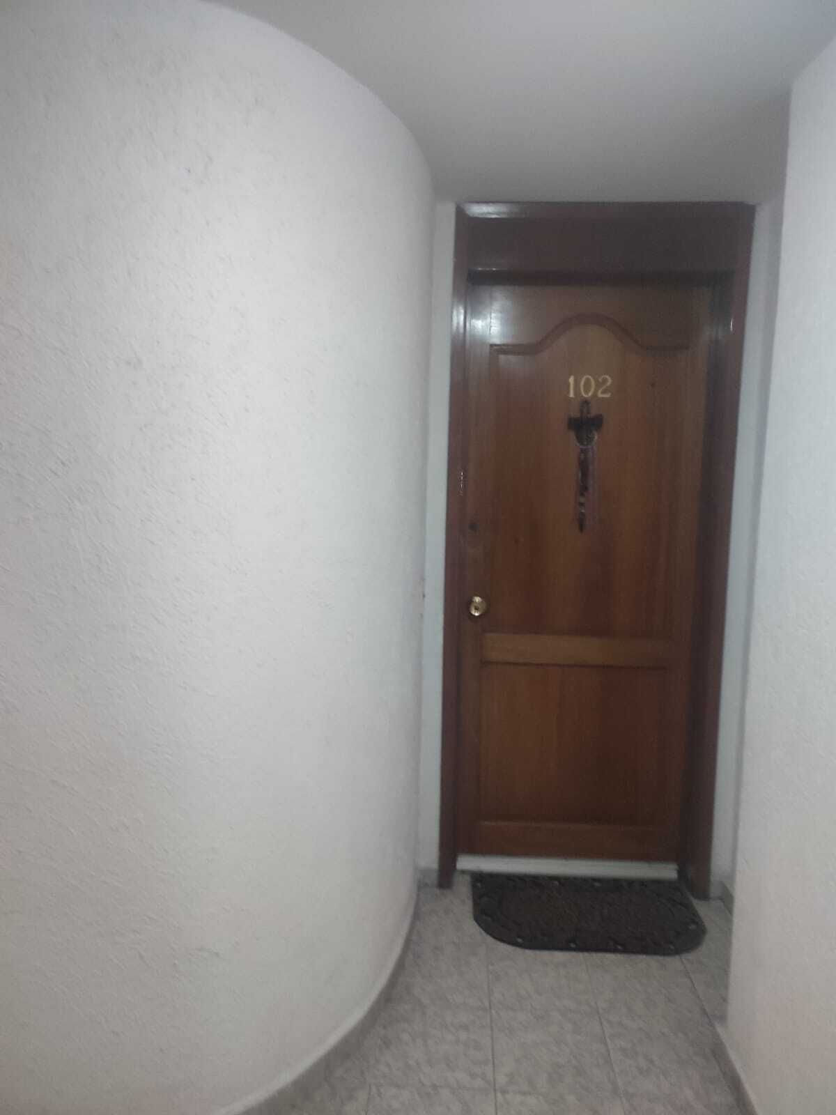 4 de 25