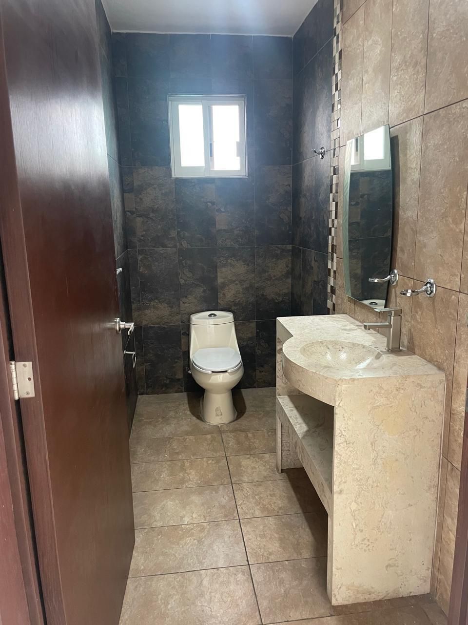 4 de 38: Renta Casa en Zapopan en Coto Privado con Vigilancia 24/7