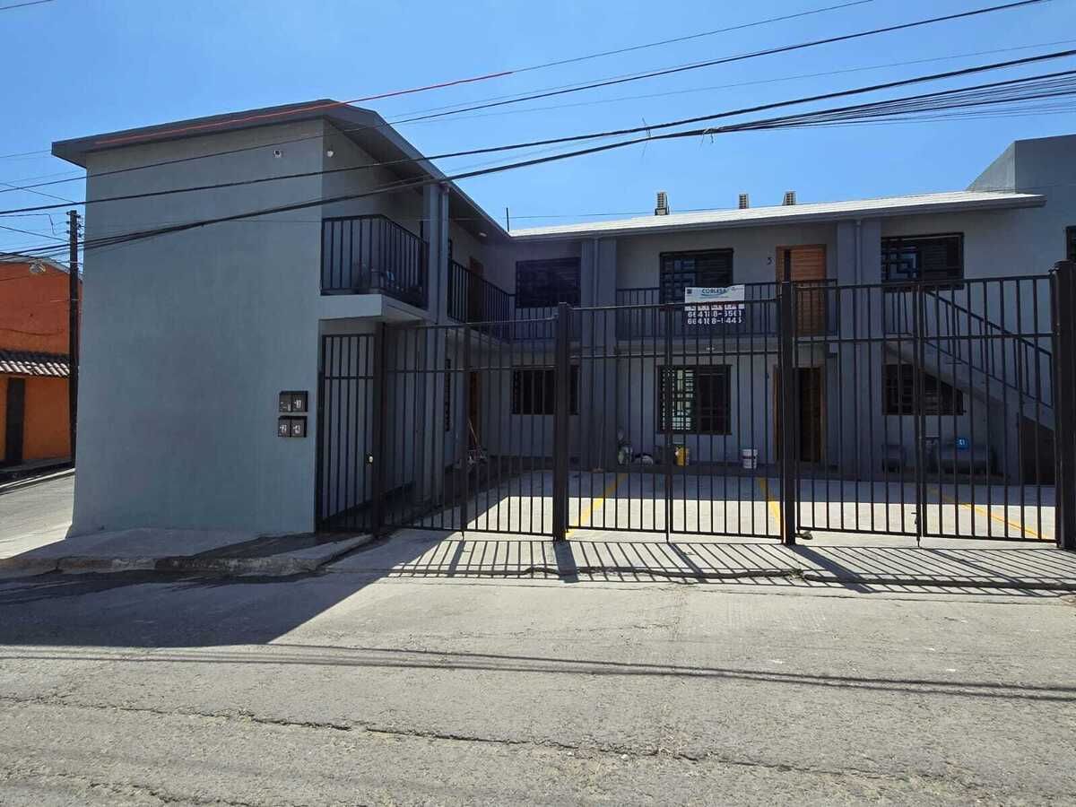 1 de 9: FACHADA DE DEPARTAMENTOS