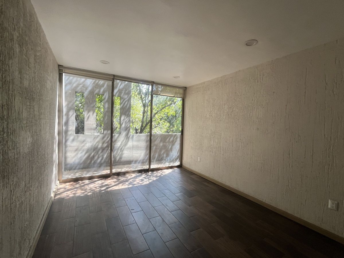 https://assets.easybroker.com/property_images/5191171/89227327/EB-SY1171.JPG?version=1747166885