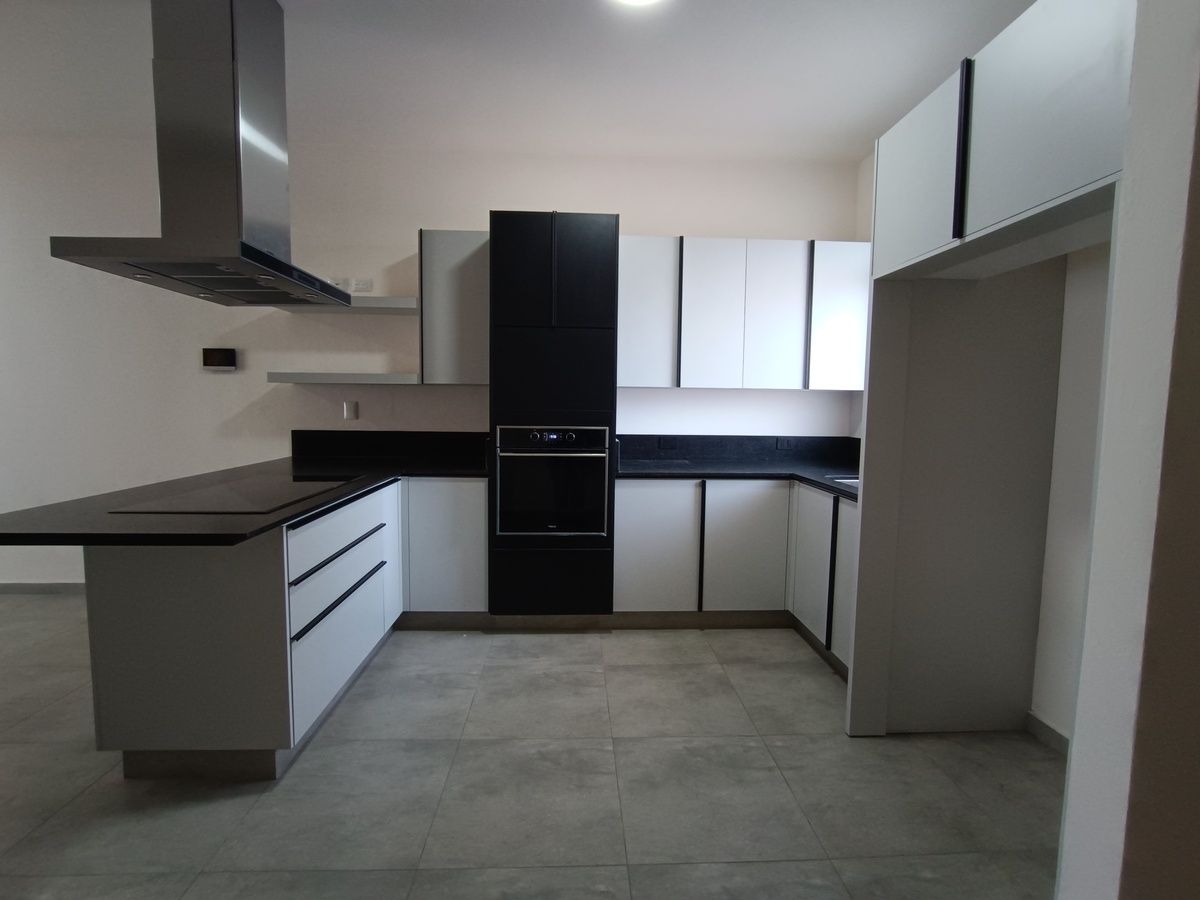 5 de 22: Cocina Integral con Horno