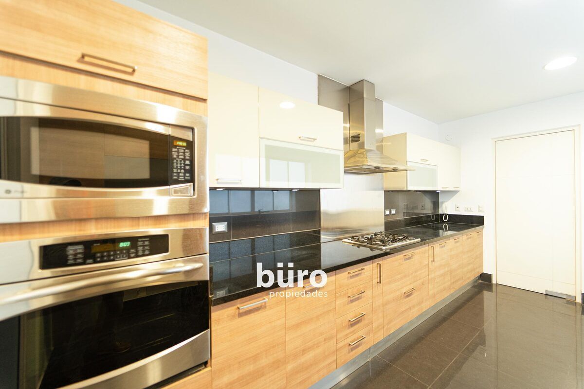 12 de 20: Cocina Equipada