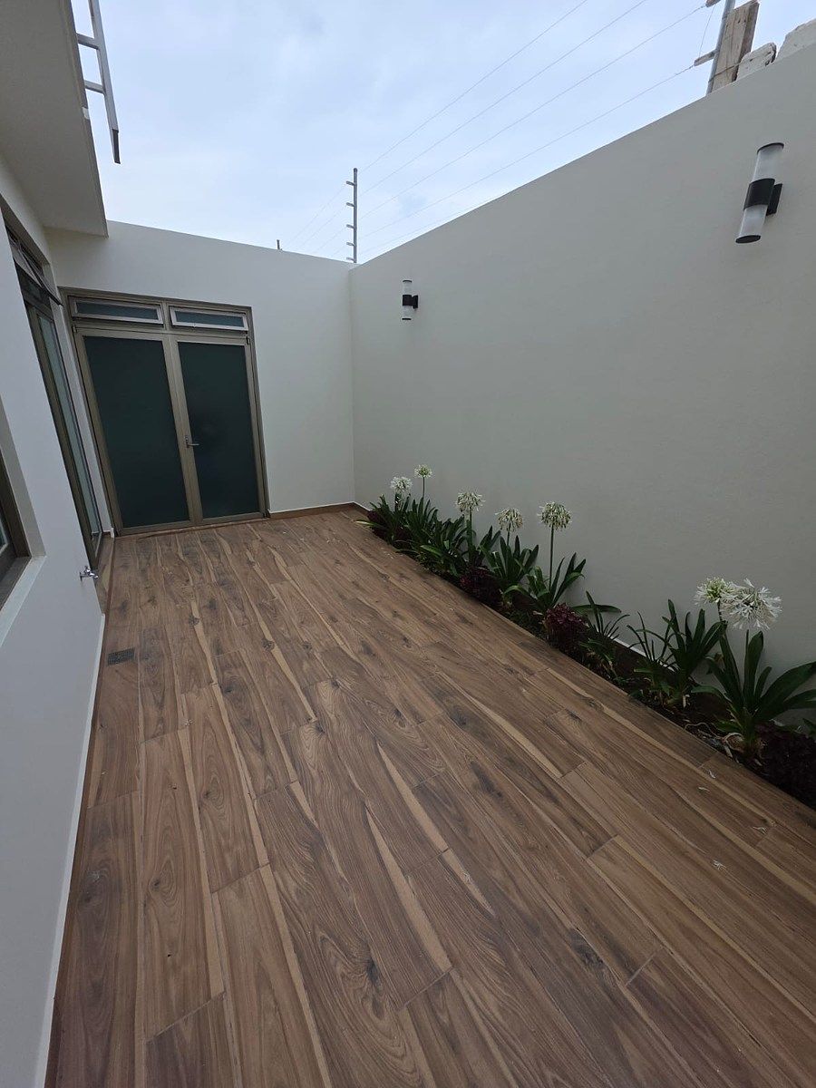 8 de 15: Patio y cuarto de lavado