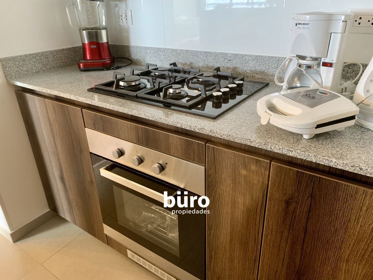5 de 22: Cocina equipada