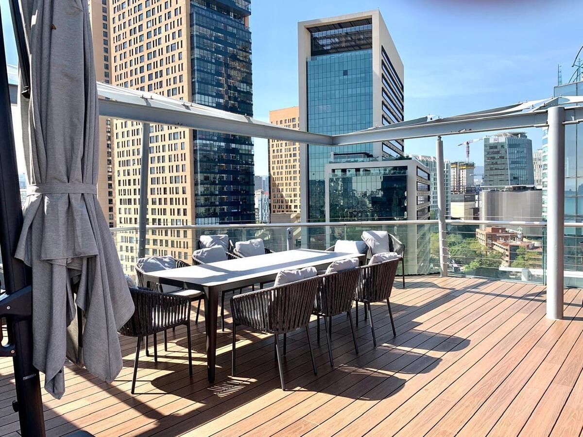 1 de 14: ROOF GARDEN