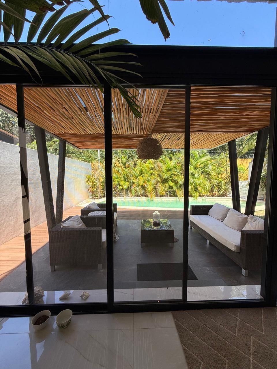 2 de 18: PATIO/GARDEN