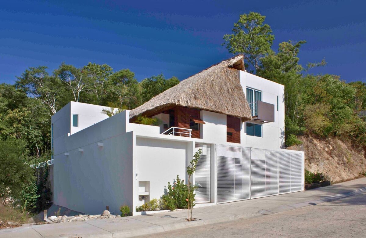 1 de 43: Exterior - Front - CASA AGUSTIN - Huatulco - For Sale