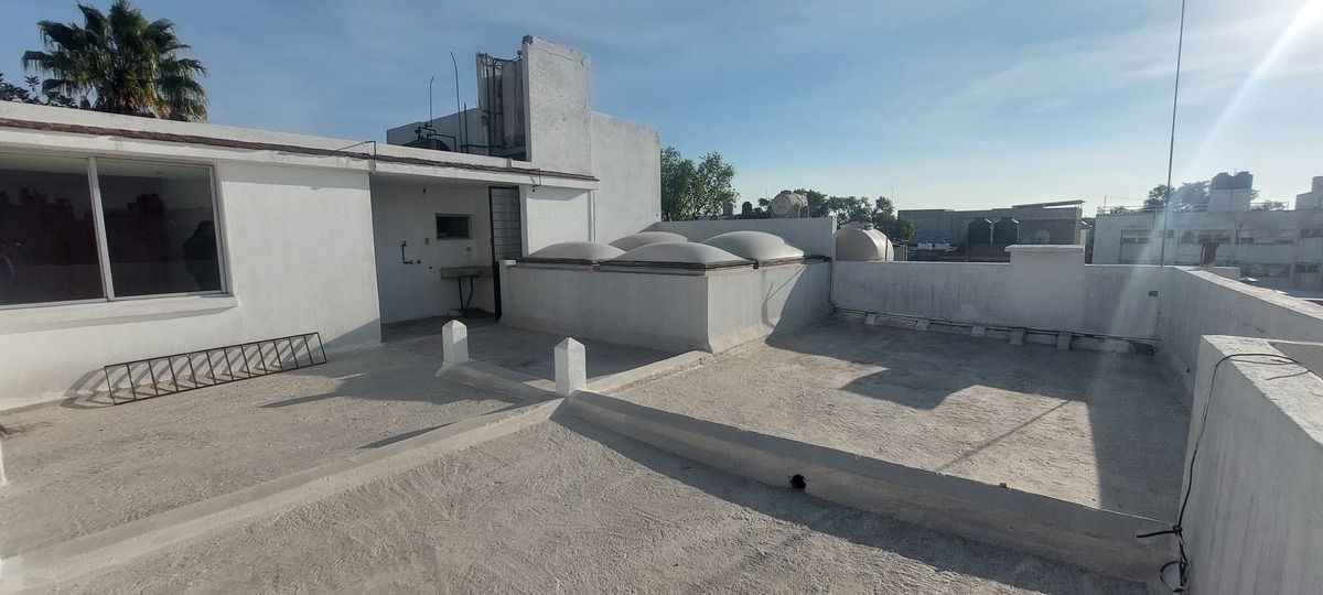 8 de 45