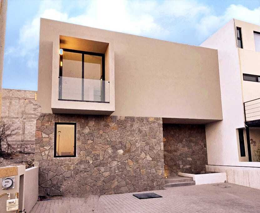 1 de 16: Fachada