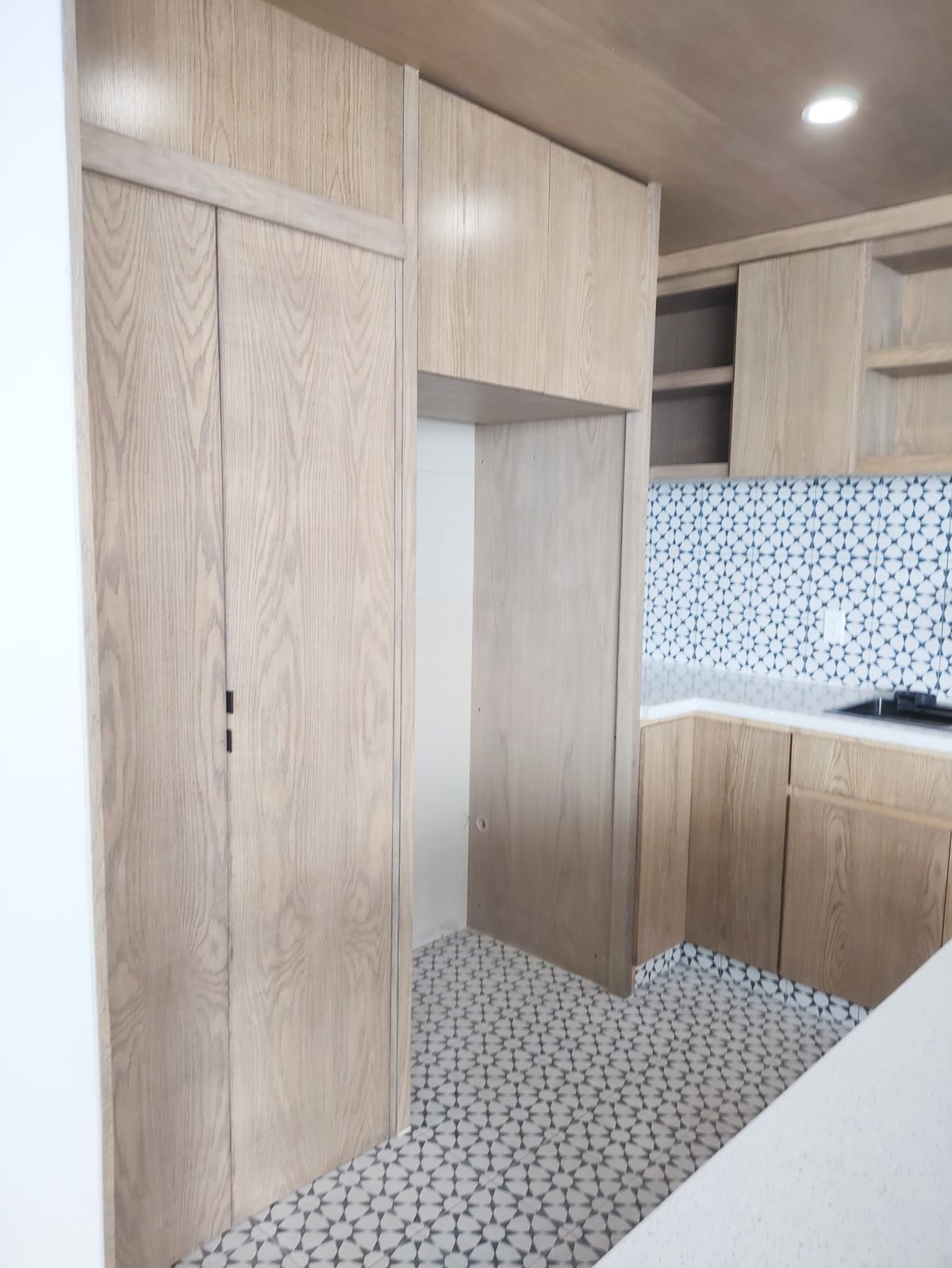 3 de 18: Kitchen pantry