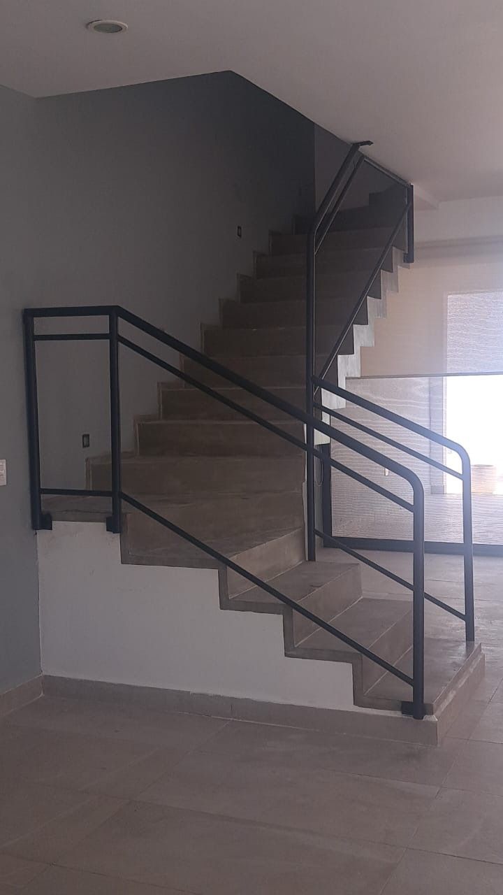 4 de 38