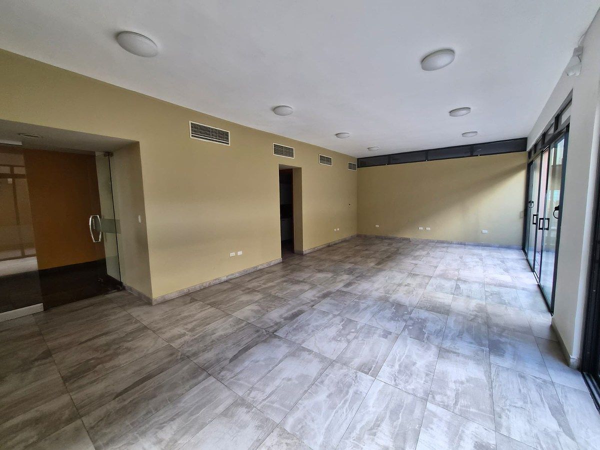 31 de 31: Salón multiuso