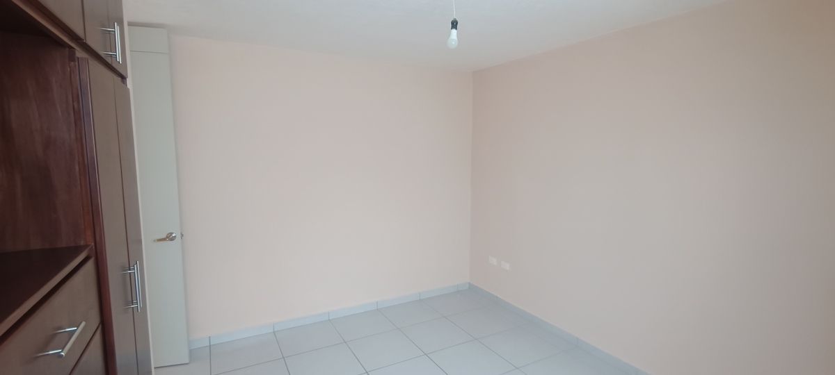 22 de 26: Planta Alta -  Recámara #3 con Clóset y Baño Completo