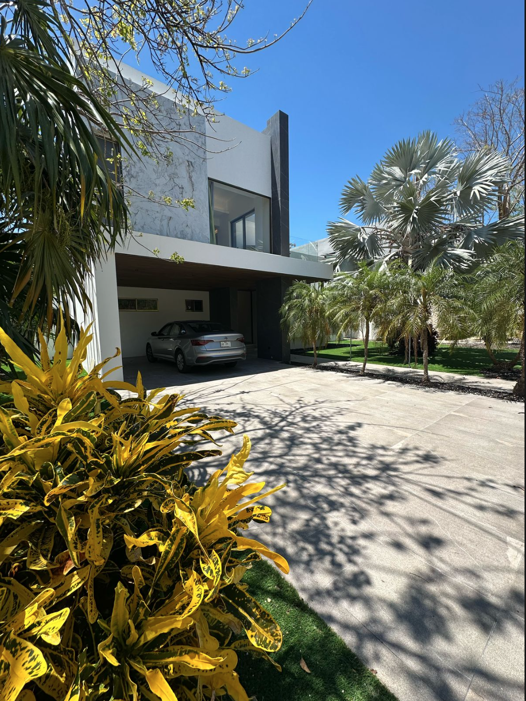 Casa en venta de dos plantas en privada Cutzam en Yucatán country club - foto 1