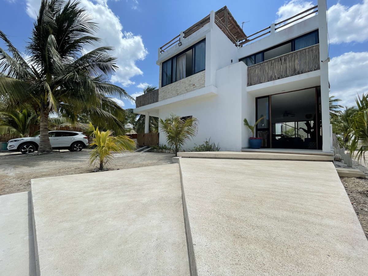 27 de 43: Fachada