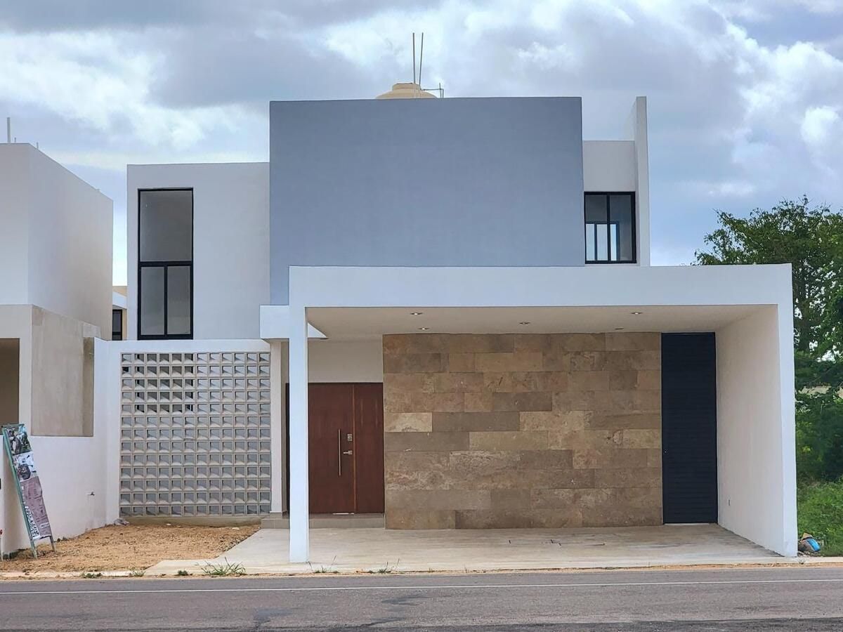 Casa de 3 Recámaras en la Privada Residencial Nadira Conkal Yucatán