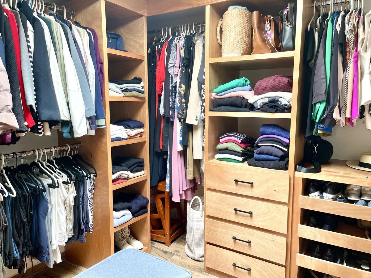 25 de 33: Vestidor recámara principal