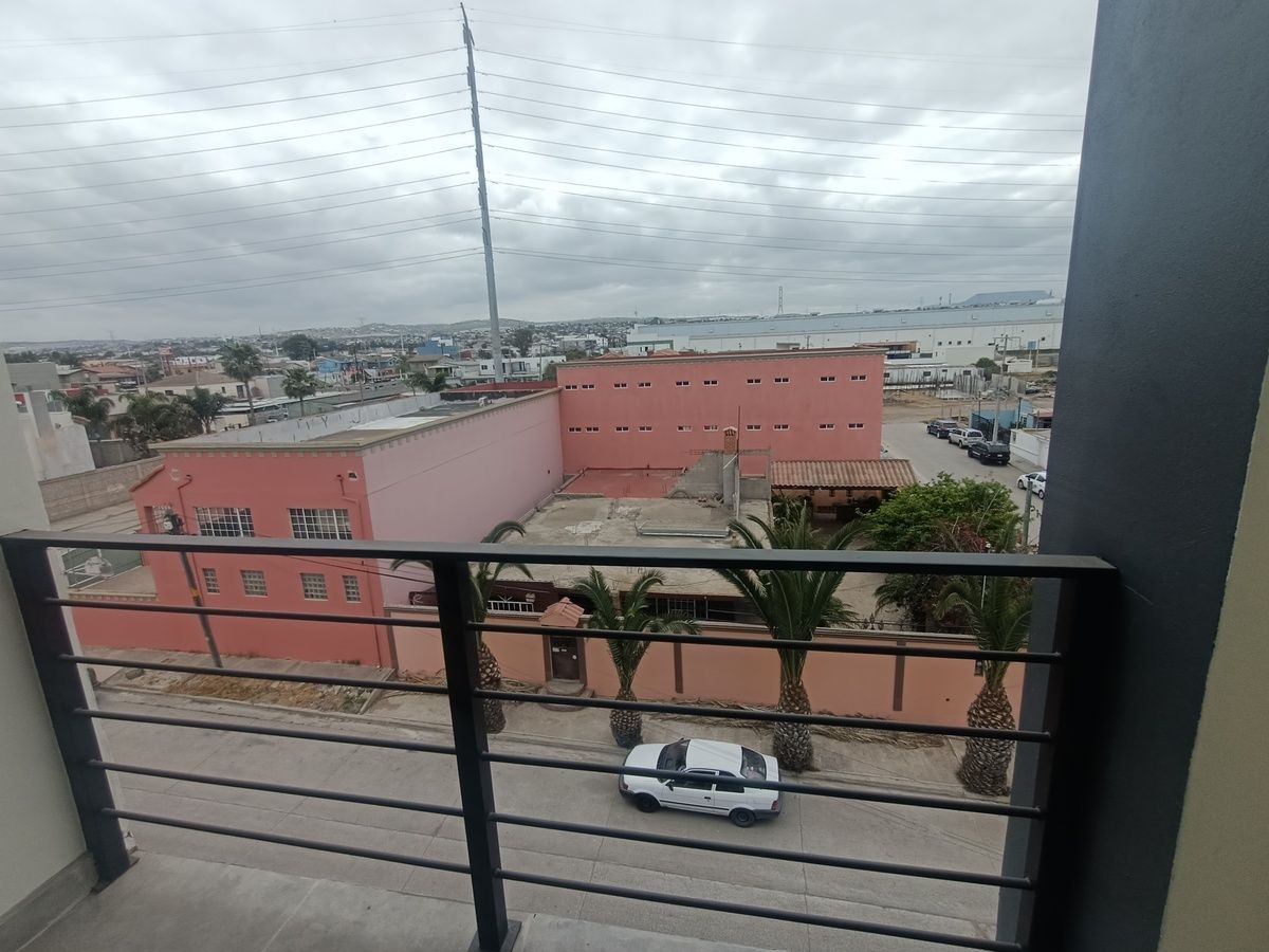 4 de 28