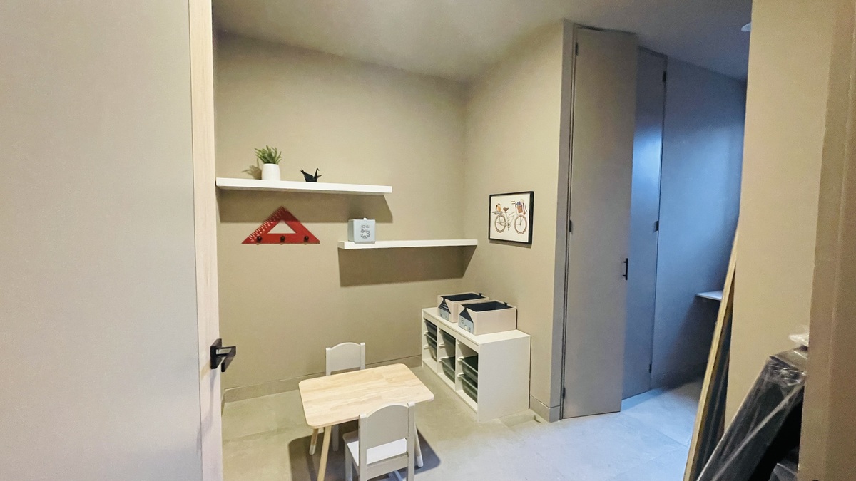 7 de 23: habitación de servicio con baño completo