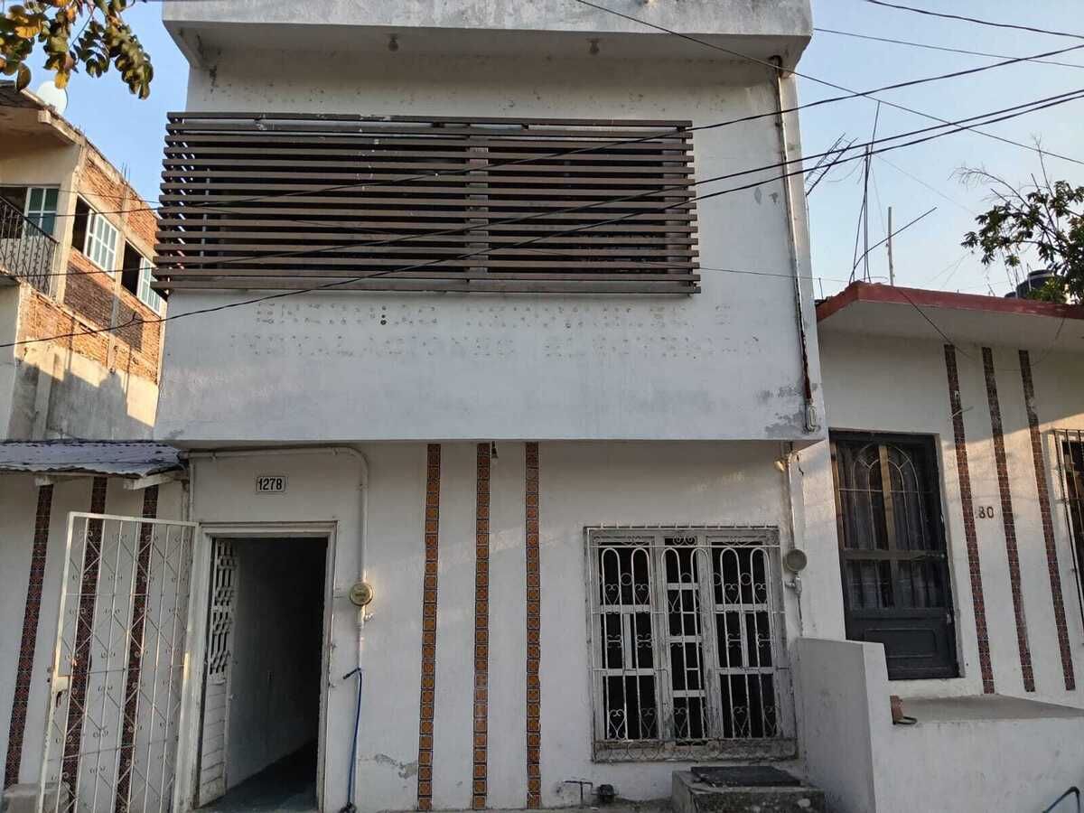 5 de 22: FACHADA