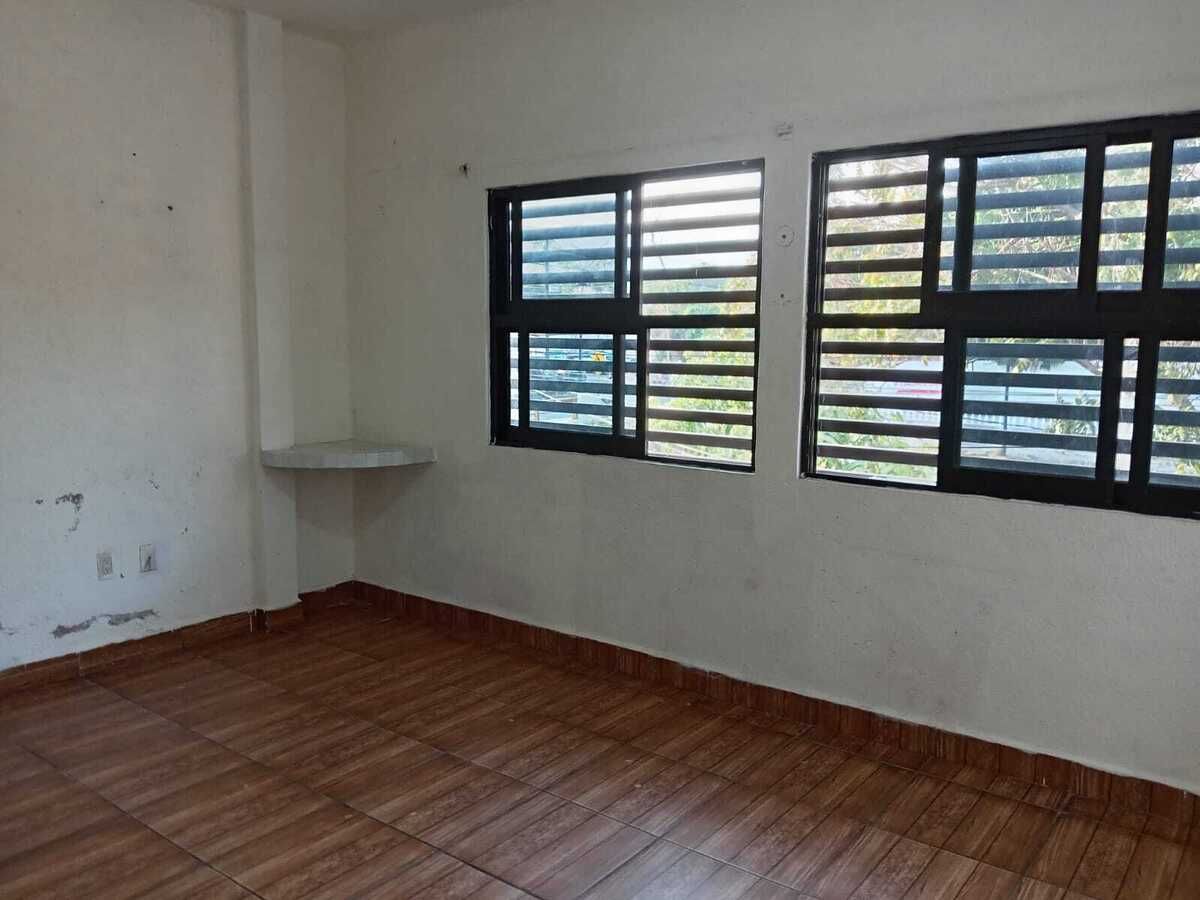 19 de 22: HABITACION  FRONTAL