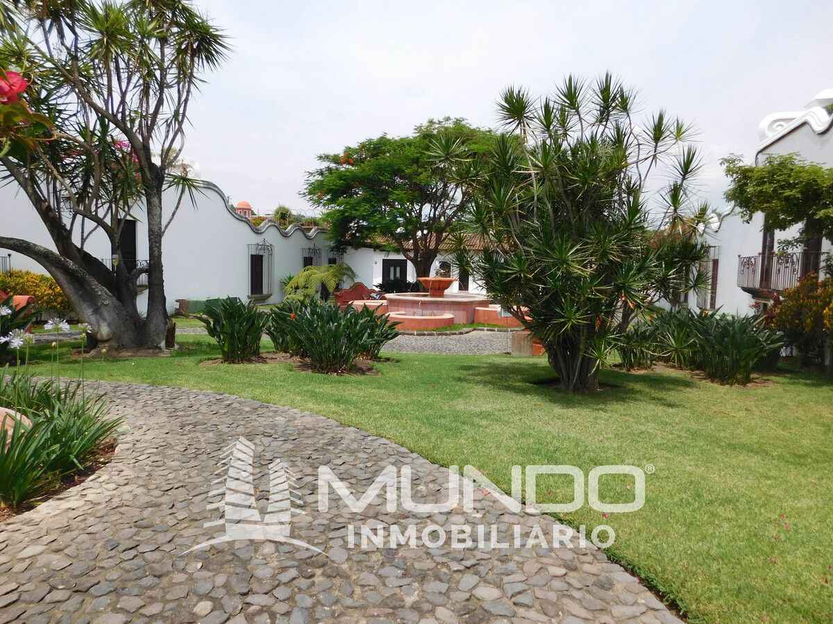 1 de 25: Parques Jardinizados con diseño Colonial