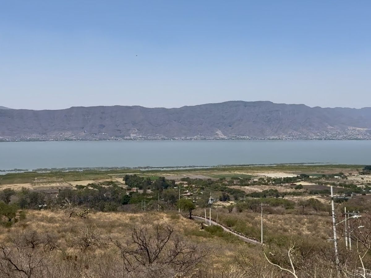 Vista real al lago de Chapala