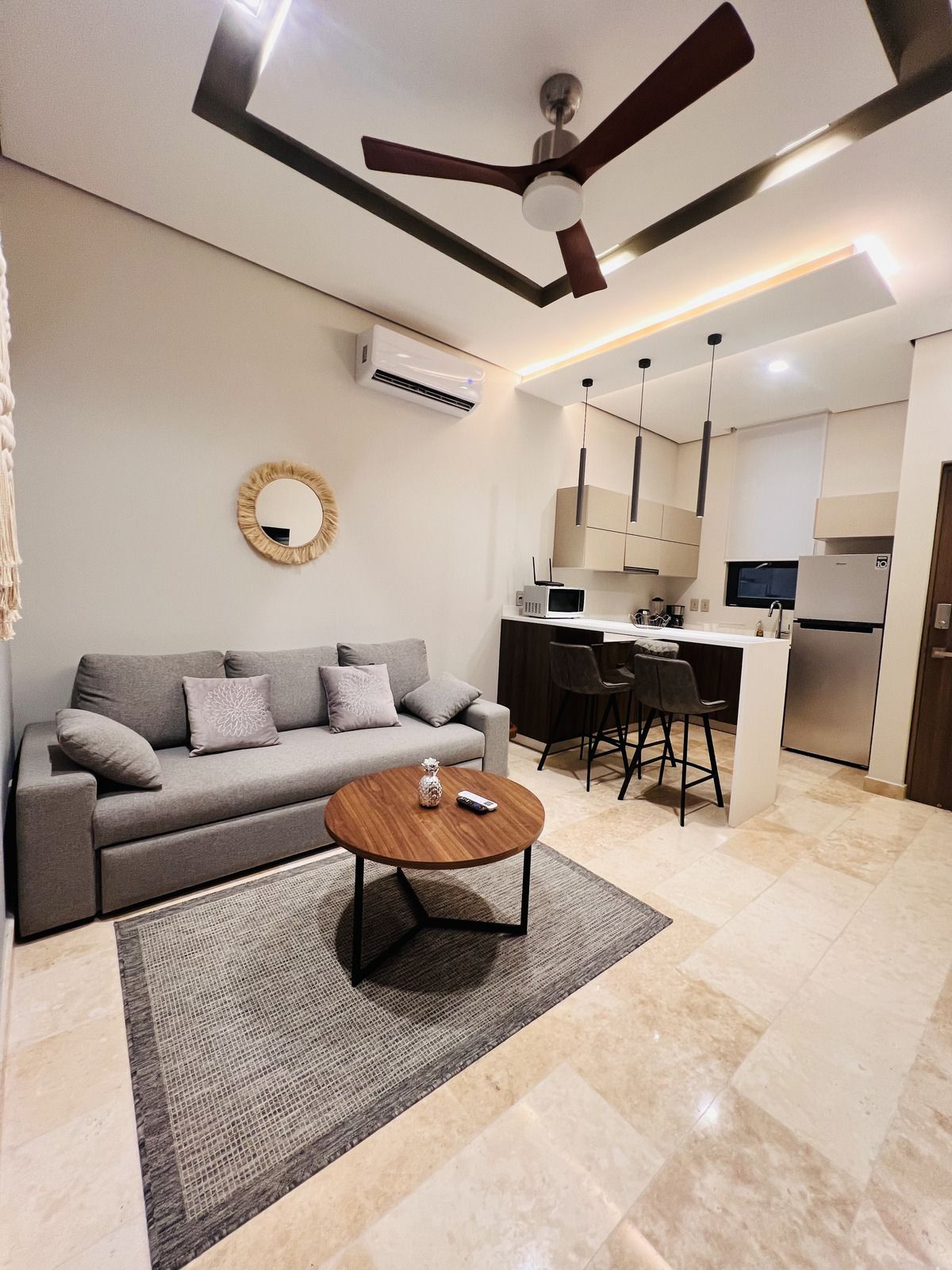 3 de 19: Sala comedor, sofa cama
