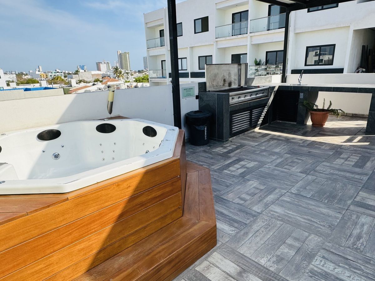 18 de 26: jacuzzi en roof top