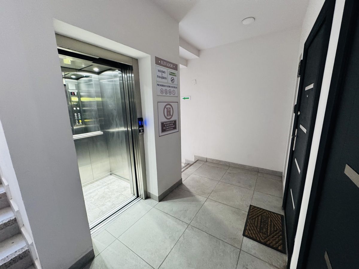 23 de 26: elevador