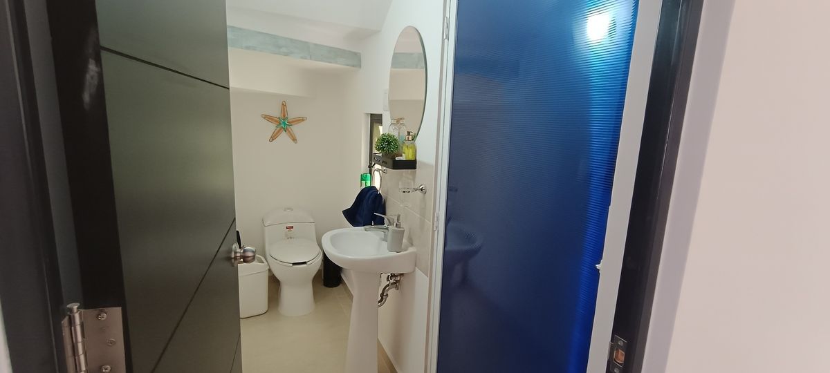 6 de 31: Planta Baja - Baño Completo