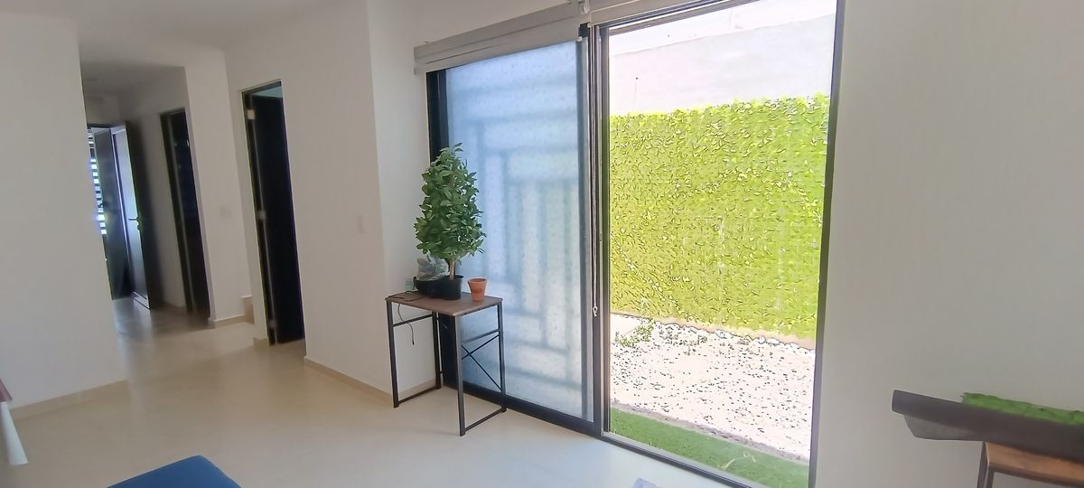 9 de 31: Planta Baja -  Salida a Patio