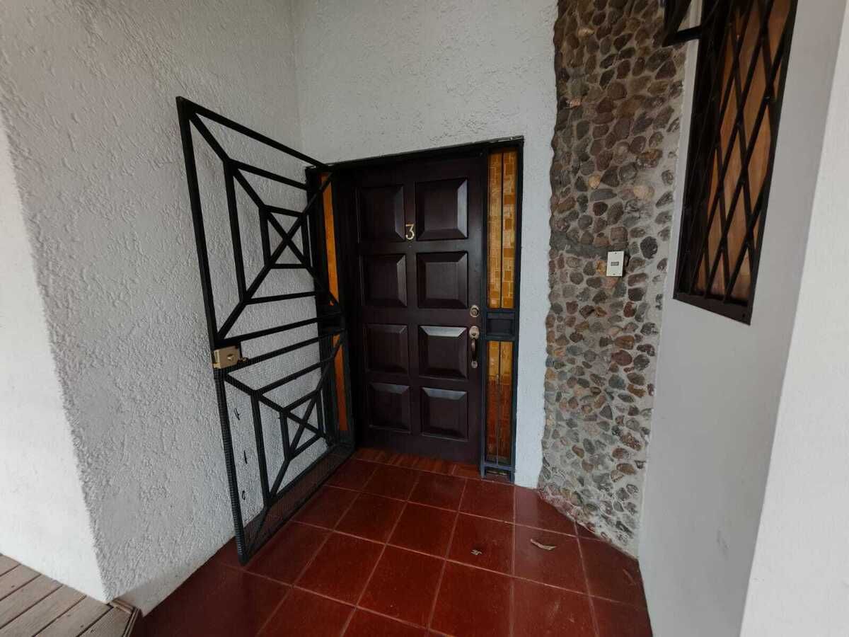 4 de 28