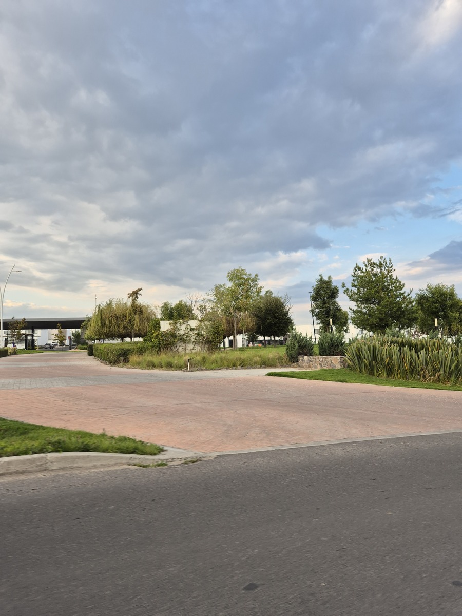 13 de 17: Amplias vialidades