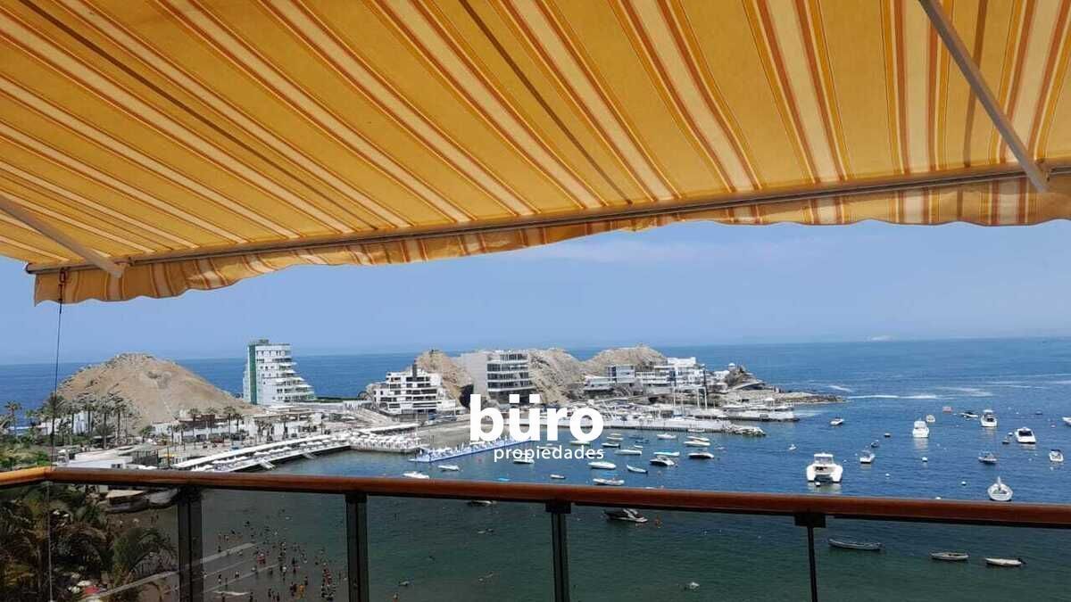 2 de 8: Vista desde Sala Comedor y Terraza