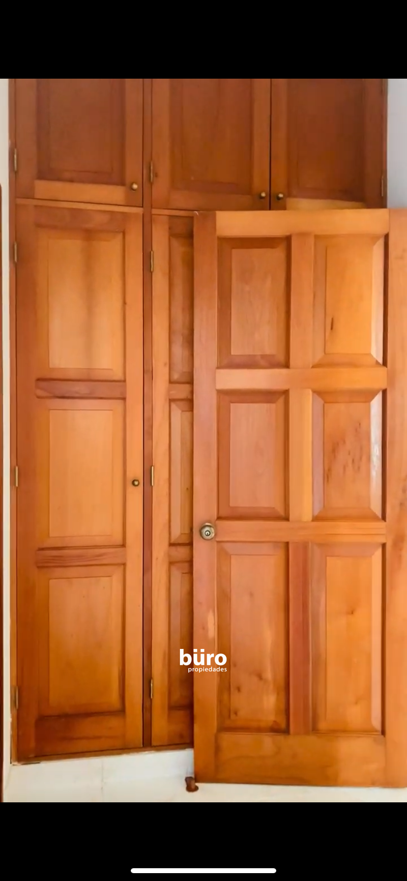 12 de 21: Closets y Puertas de Cedro