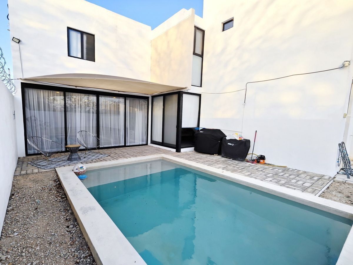 Casa en Venta de DOS Plantas en Residencial Aleza en Conkal, Yucatán - foto 2