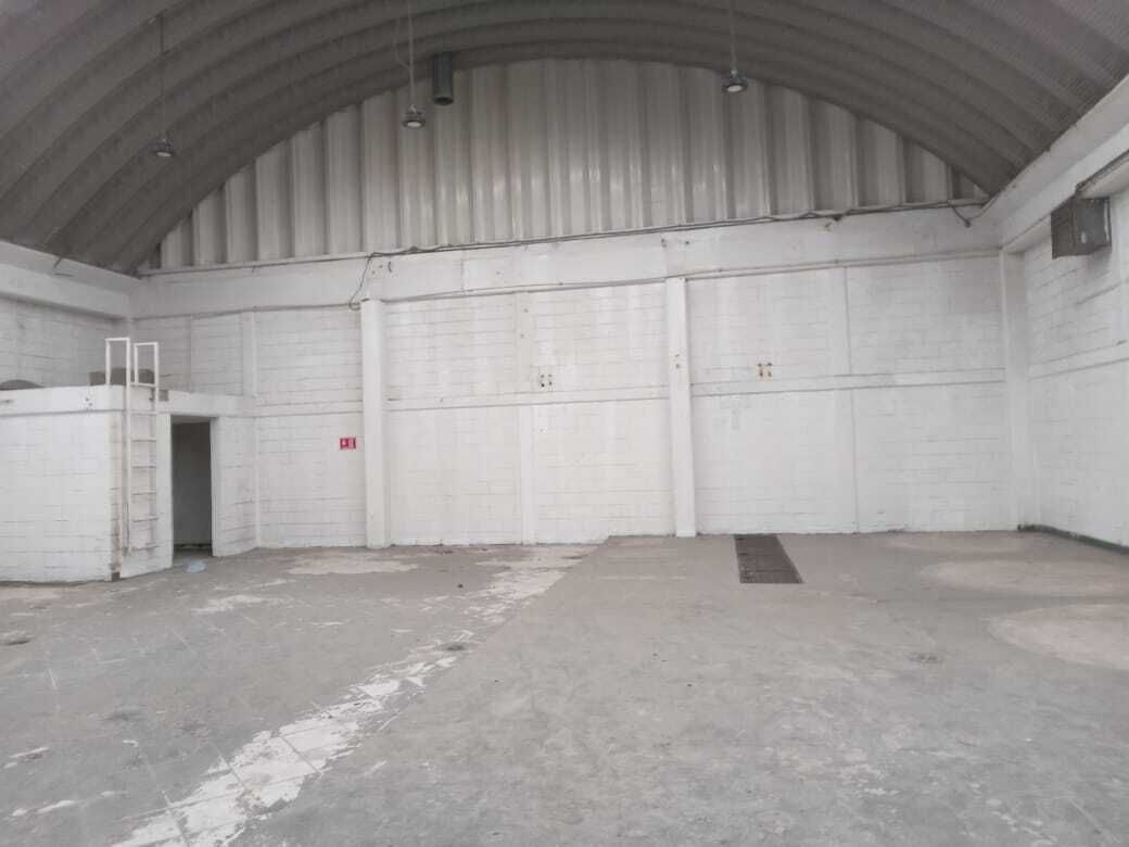 1 of 7: INTERIOR DEL LOCAL