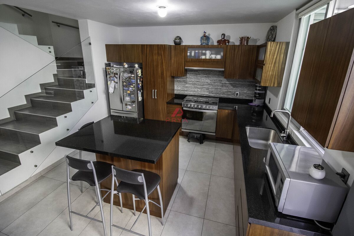 8 de 28