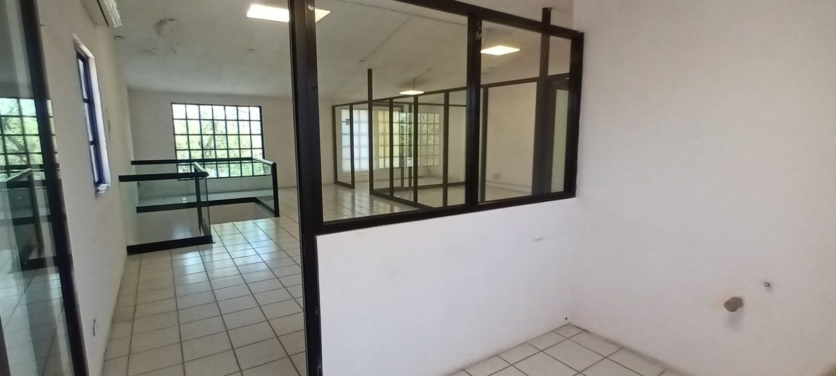 3 de 16