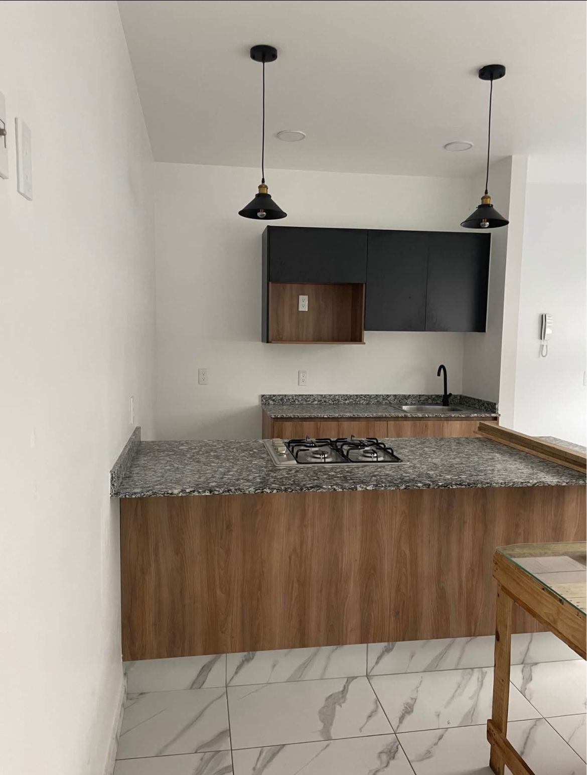 1 of 8: Cocina
