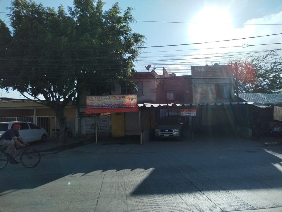 EXCELENTE PROPIEDAD ALTAMENTE COMERCIAL 12 ESTACIONAM,ANTIGUA CARRETERA CHAPALA - foto 1